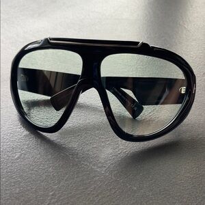 Tom Ford Linden FT1094 Unisex Sunglasses Black Frame